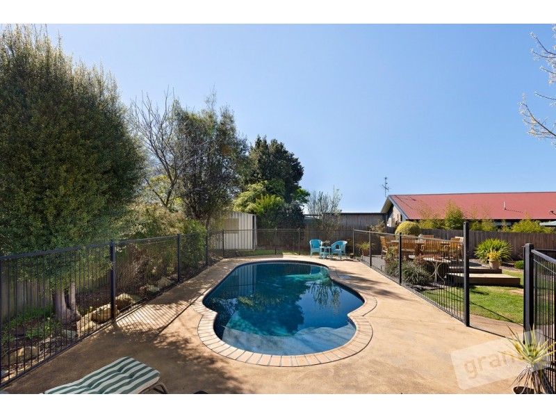 7 Maple Way, Warragul VIC 3820