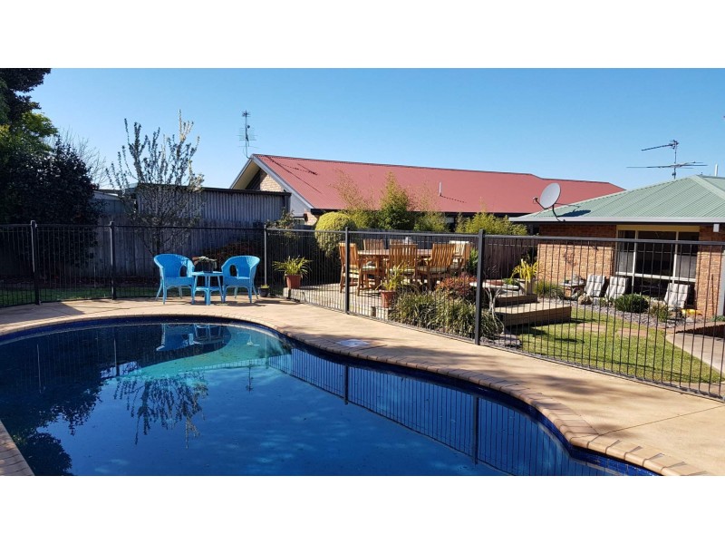 7 Maple Way, Warragul VIC 3820