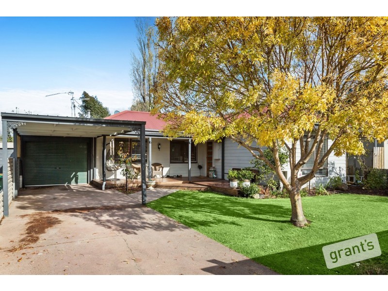 Pakenham VIC 3810