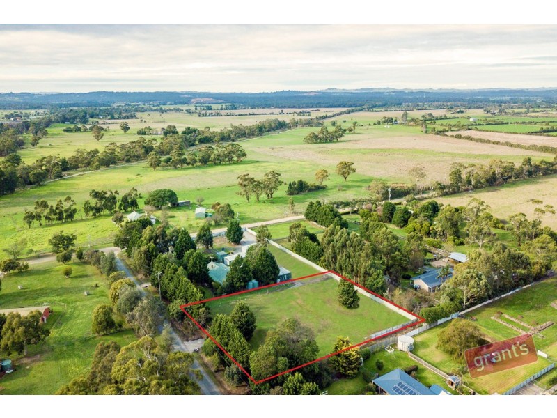 16 Wattle Court, Lang Lang VIC 3984