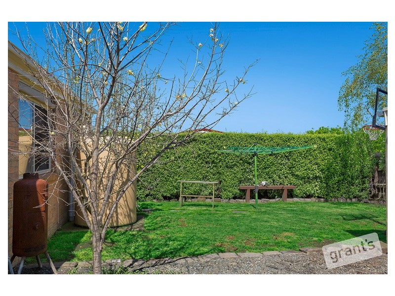 3 Kerry Place, Garfield VIC 3814
