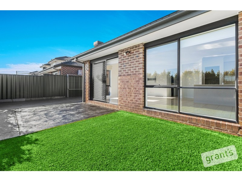 22 Fitzroy Street, Pakenham VIC 3810