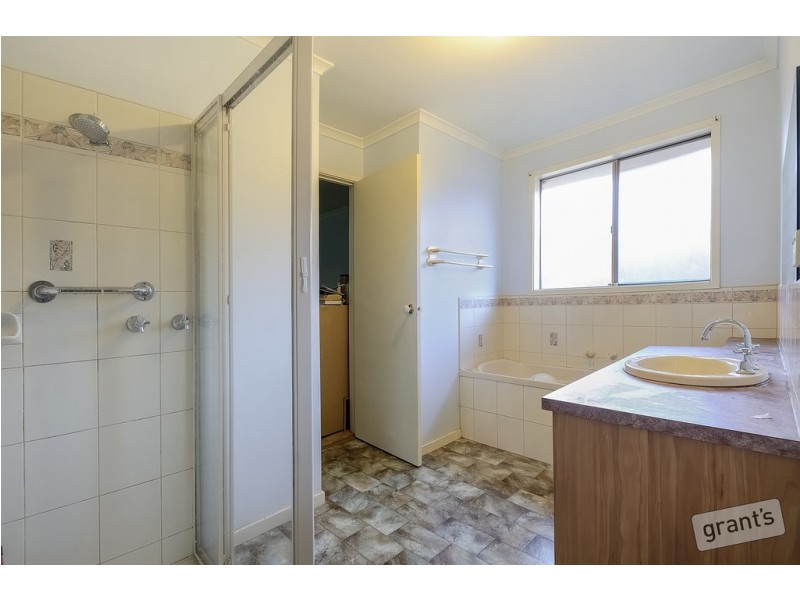 18A Templeton Crescent, Pakenham VIC 3810