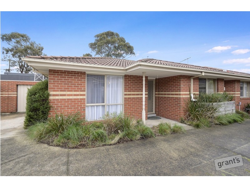 2/4 McGregor Road, Pakenham VIC 3810