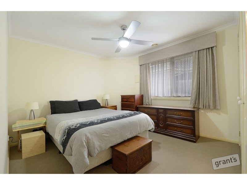 2/4 McGregor Road, Pakenham VIC 3810