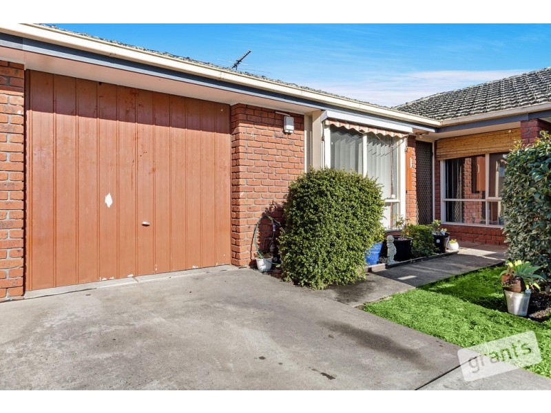 4/18-20 Brunt Street, Cranbourne VIC 3977