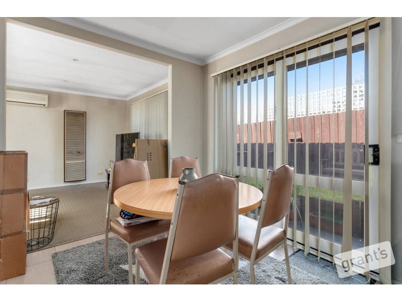 4/18-20 Brunt Street, Cranbourne VIC 3977