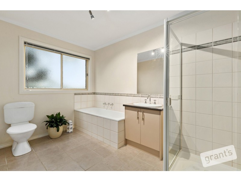 4/6A Kevis Court, Garfield VIC 3814