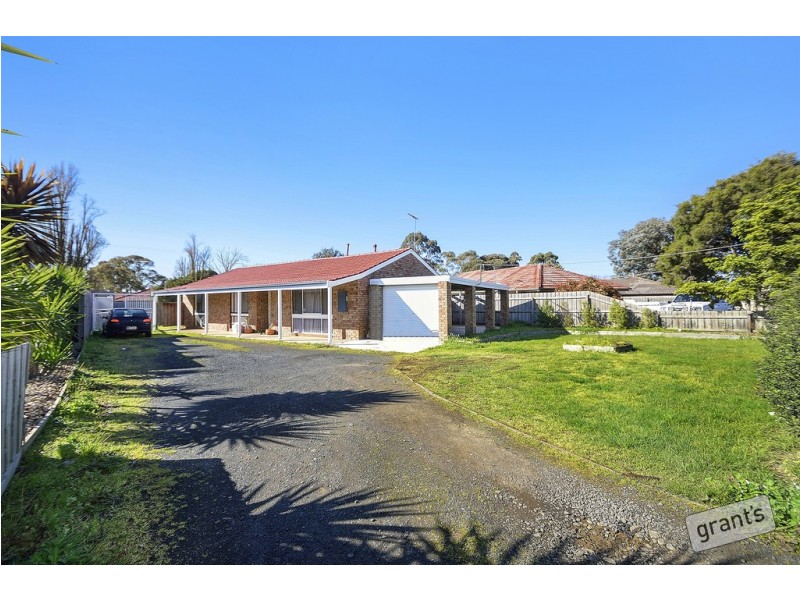 92 Racecourse Road, Pakenham VIC 3810