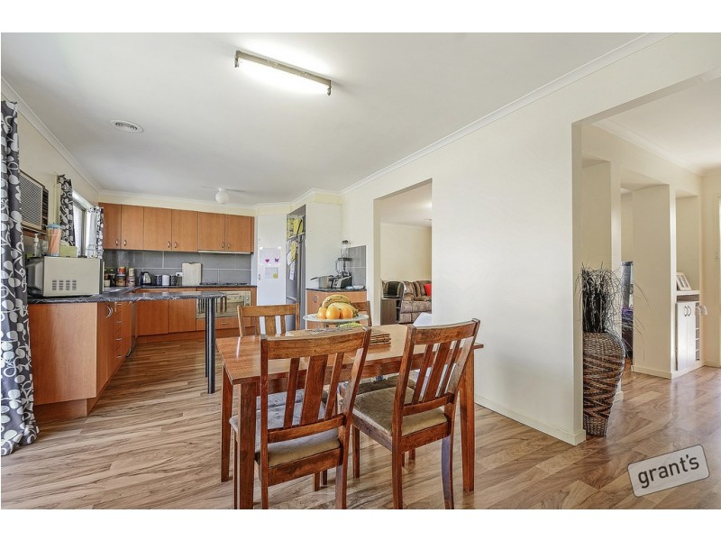 92 Racecourse Road, Pakenham VIC 3810