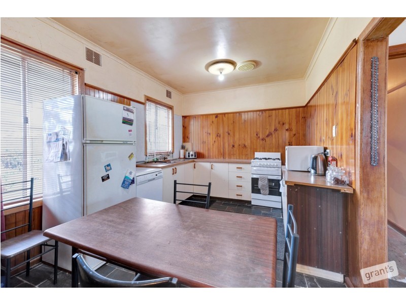 39 Wood Street, Drouin VIC 3818