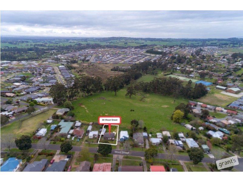 39 Wood Street, Drouin VIC 3818