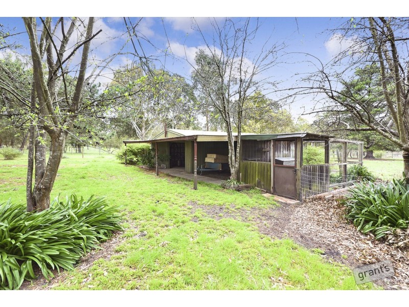 327 Fogarty Road, Maryknoll VIC 3812