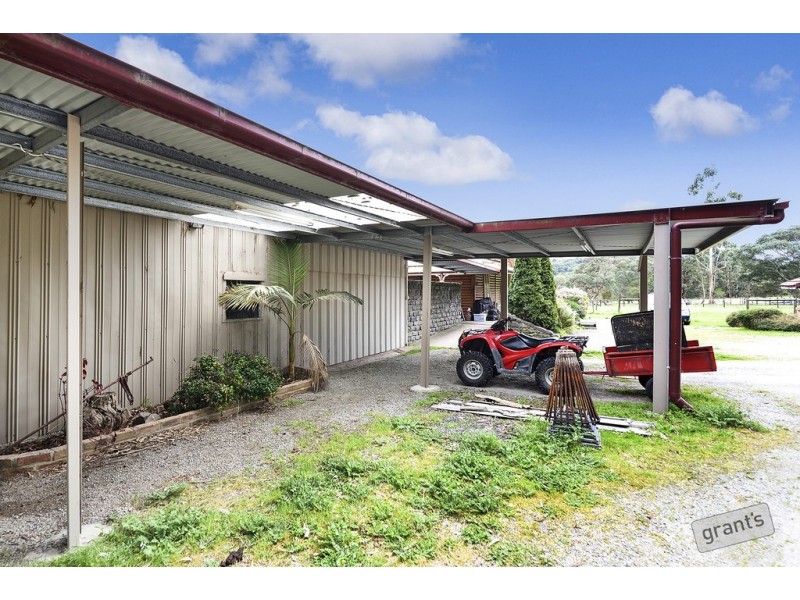 327 Fogarty Road, Maryknoll VIC 3812
