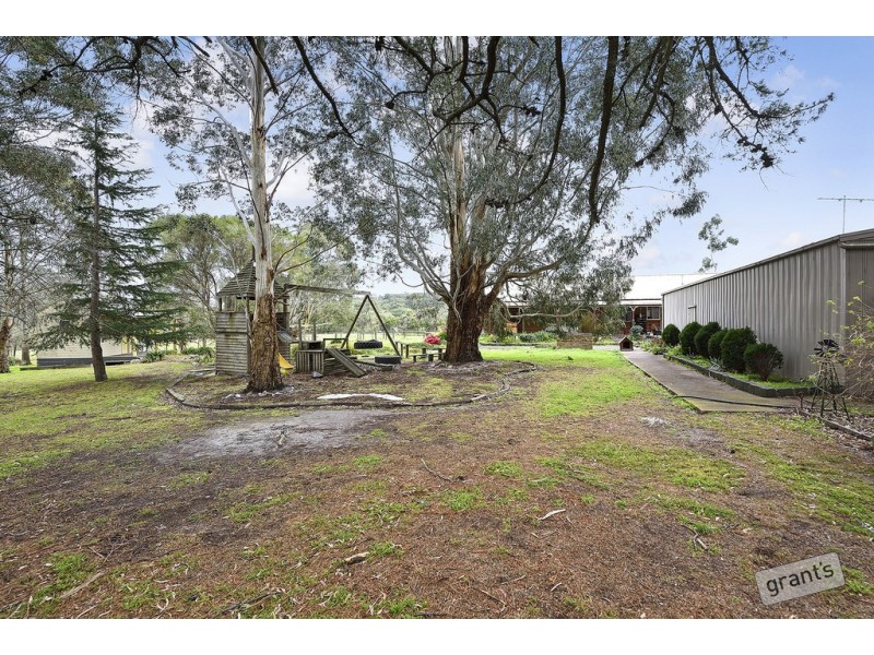 327 Fogarty Road, Maryknoll VIC 3812
