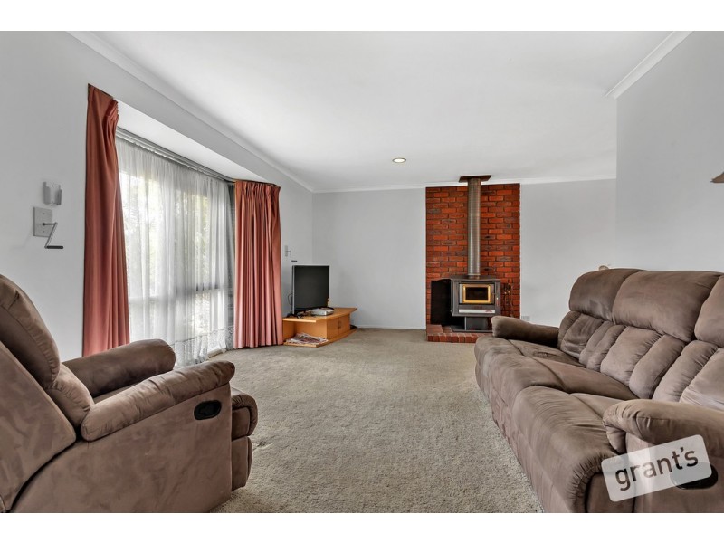 21 Duncan Drive, Pakenham VIC 3810