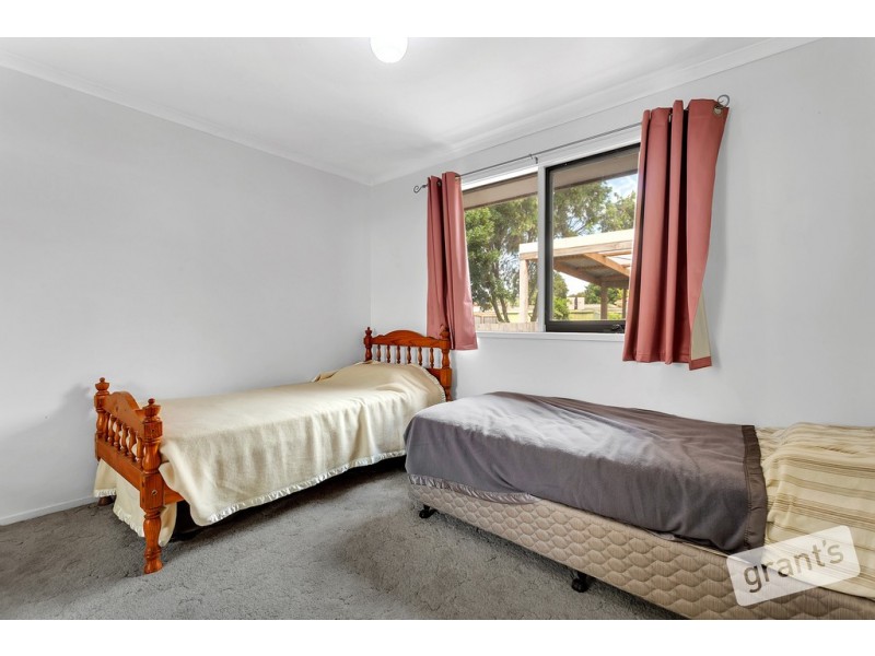 21 Duncan Drive, Pakenham VIC 3810