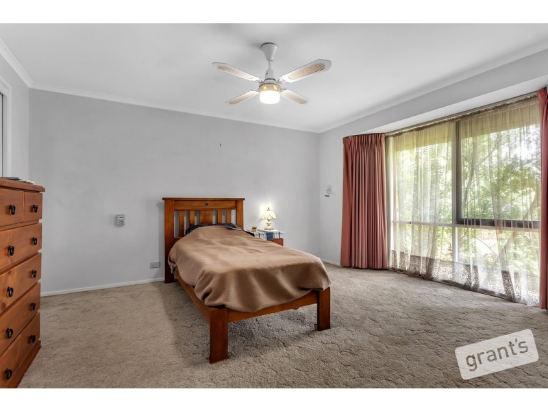 21 Duncan Drive, Pakenham VIC 3810