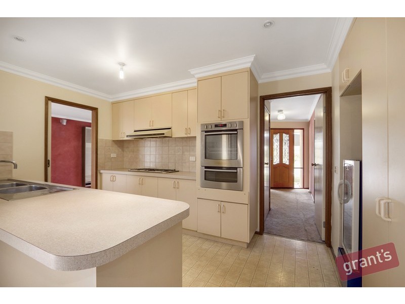 11 Katjusha Court, Pakenham VIC 3810