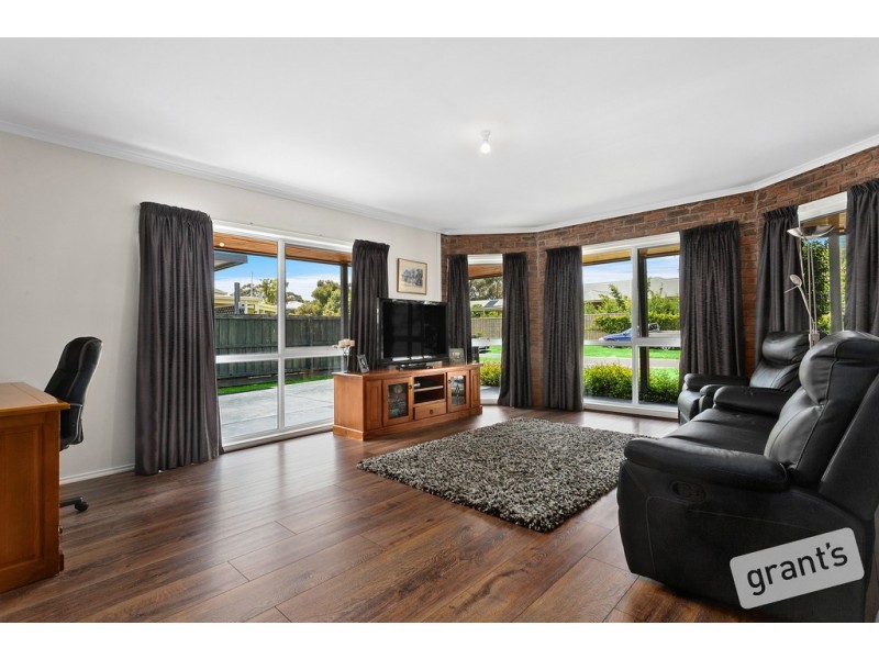 2 Ferndale Court, Lang Lang VIC 3984