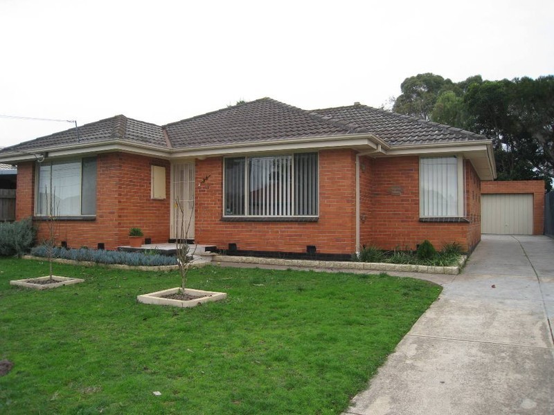 35 Simon Avenue, Noble Park VIC 3174