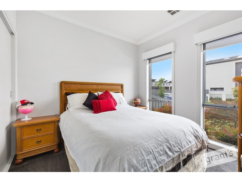 13 Clairwood Avenue, Pakenham VIC 3810