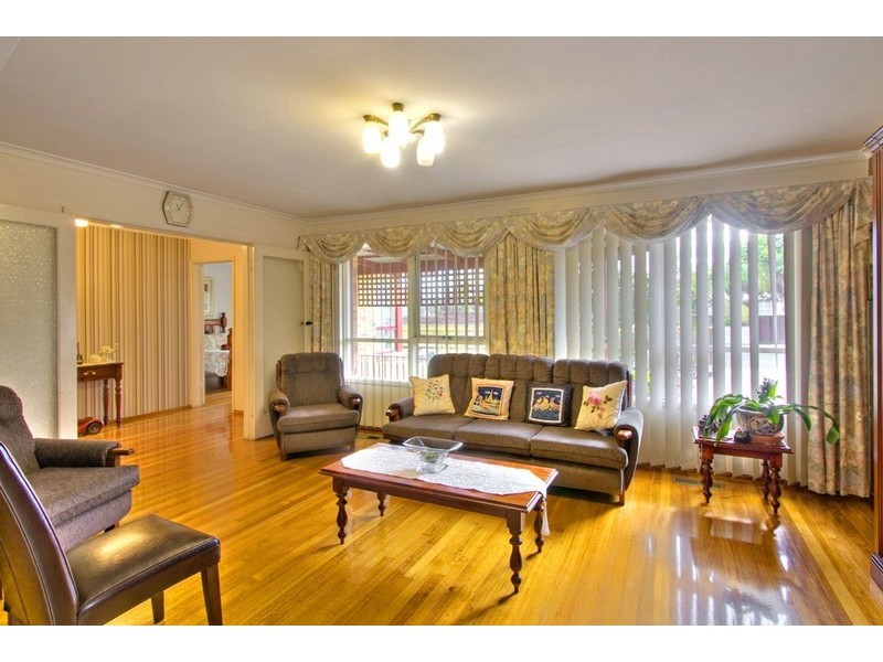 16 Putt Grove, Keysborough VIC 3173