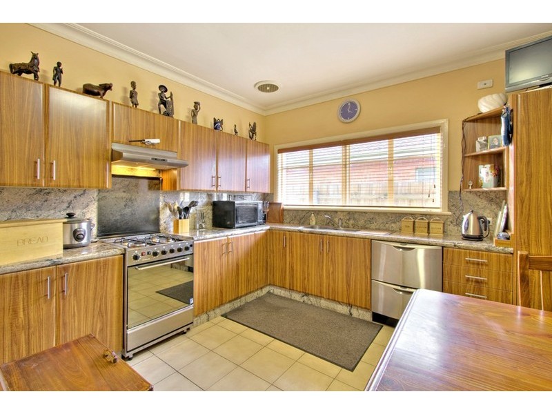 27 Lewis Street, Springvale VIC 3171
