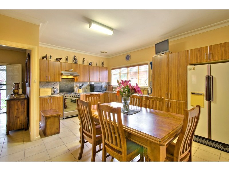 27 Lewis Street, Springvale VIC 3171