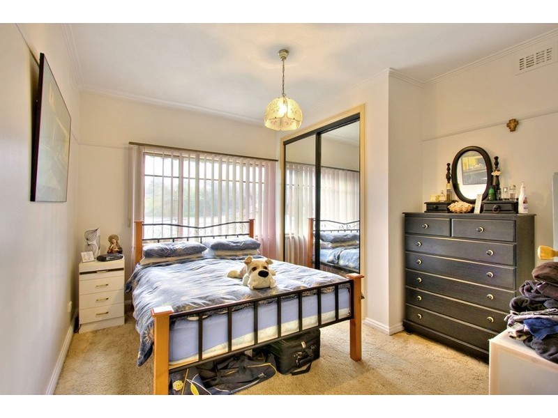 27 Lewis Street, Springvale VIC 3171