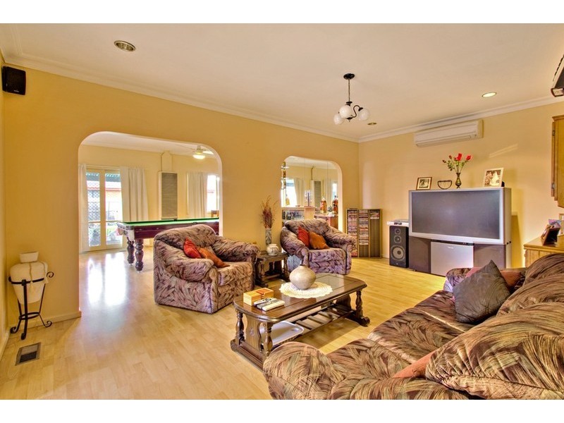 27 Lewis Street, Springvale VIC 3171