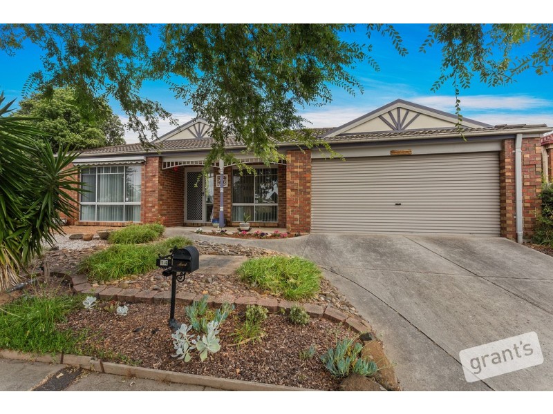 14 Galloway Drive, Narre Warren South VIC 3805