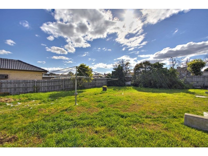 17 Loller Street, Springvale VIC 3171