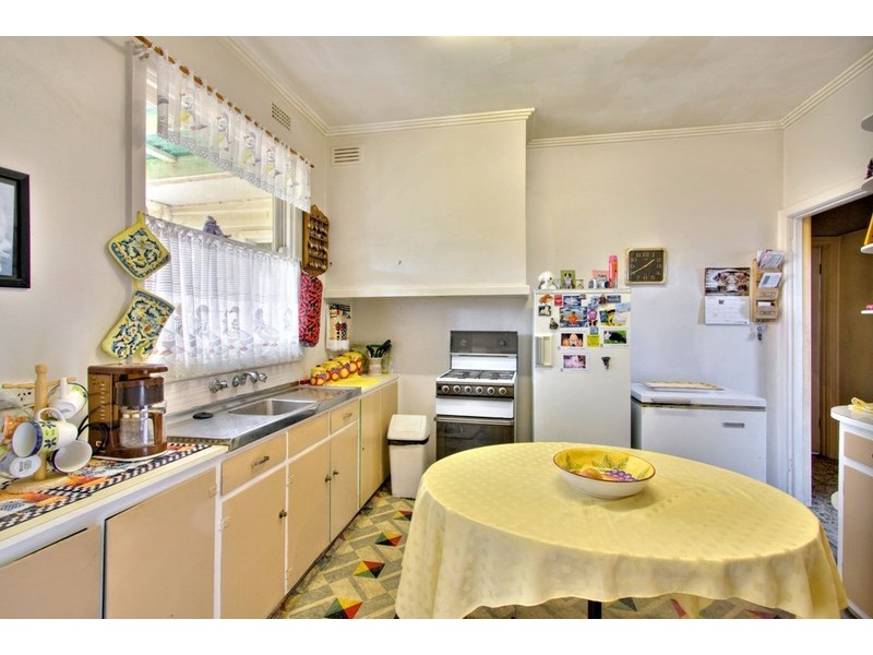 17 Loller Street, Springvale VIC 3171