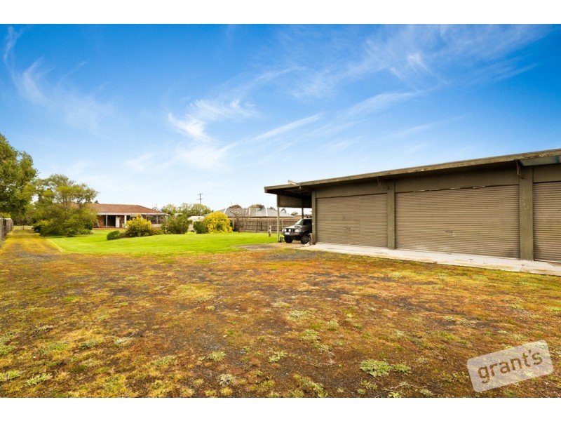 22 Racecourse Road, Nar Nar Goon VIC 3812