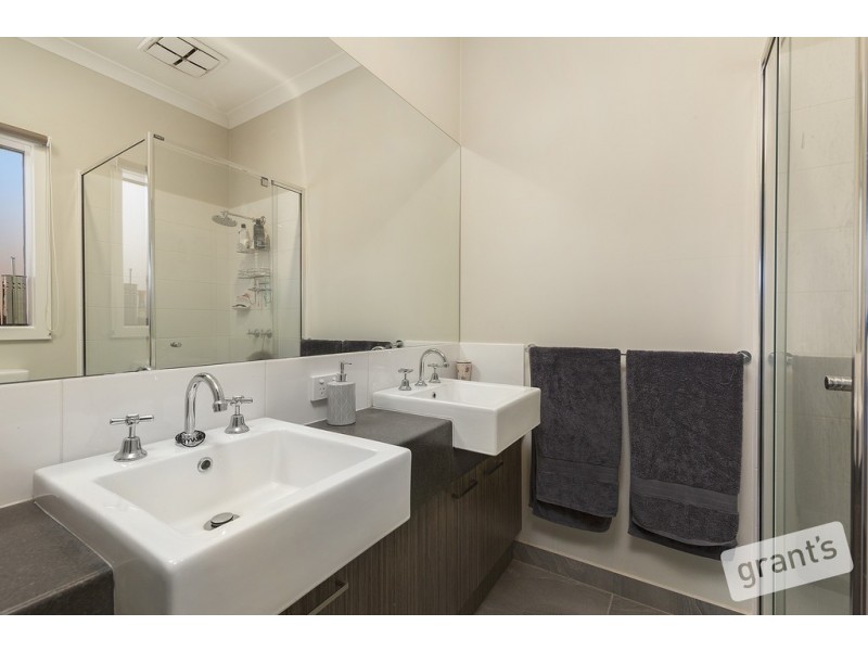 15 Skyline Drive, Warragul VIC 3820