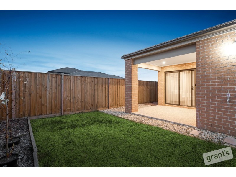 56 Chambers Crescent, Cranbourne North VIC 3977