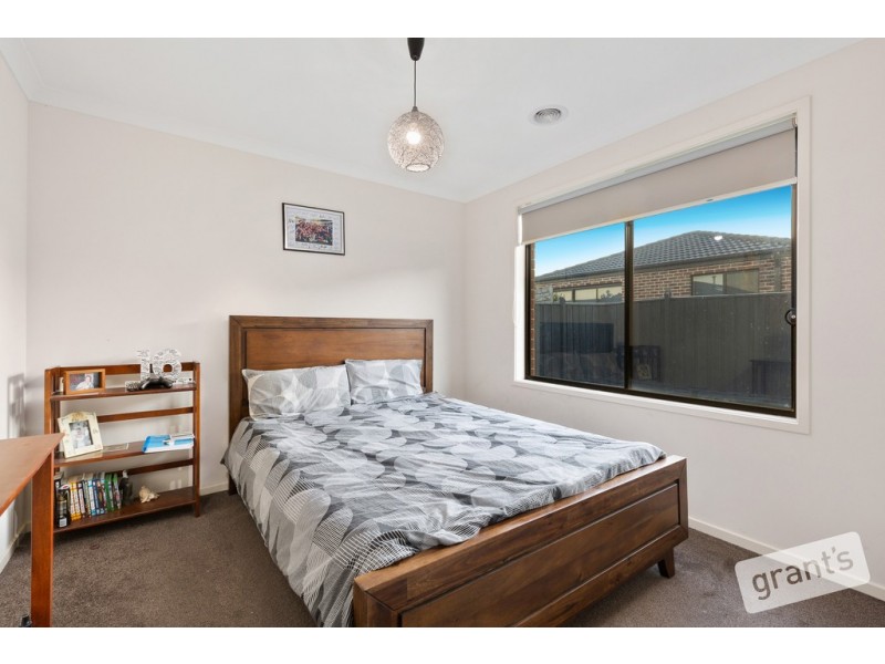 4 Tyalla Way, Pakenham VIC 3810