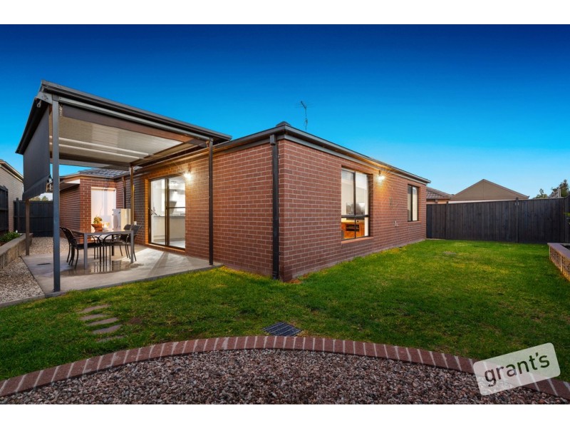 4 Tyalla Way, Pakenham VIC 3810