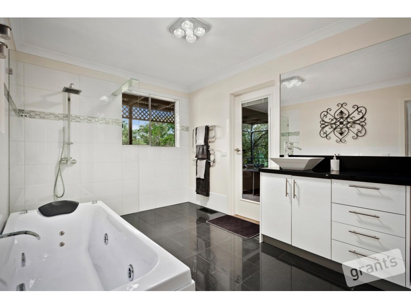 28 Marrakilla Road, Maryknoll VIC 3812