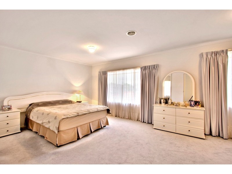 15 Turner Close, Springvale VIC 3171