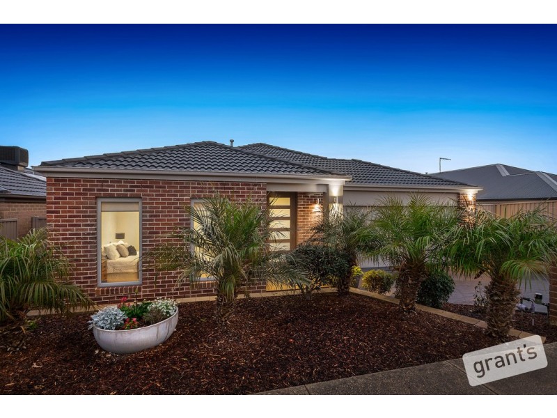 12 Quirk Road, Pakenham VIC 3810