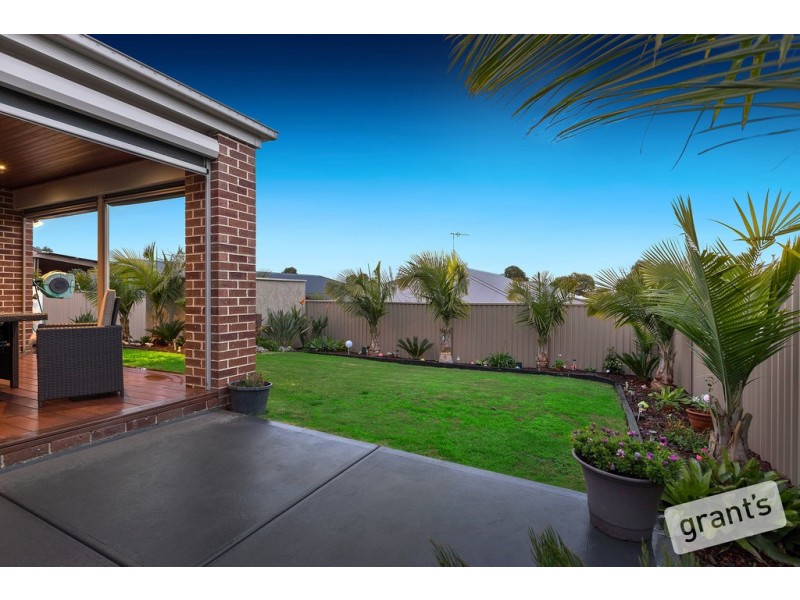 12 Quirk Road, Pakenham VIC 3810