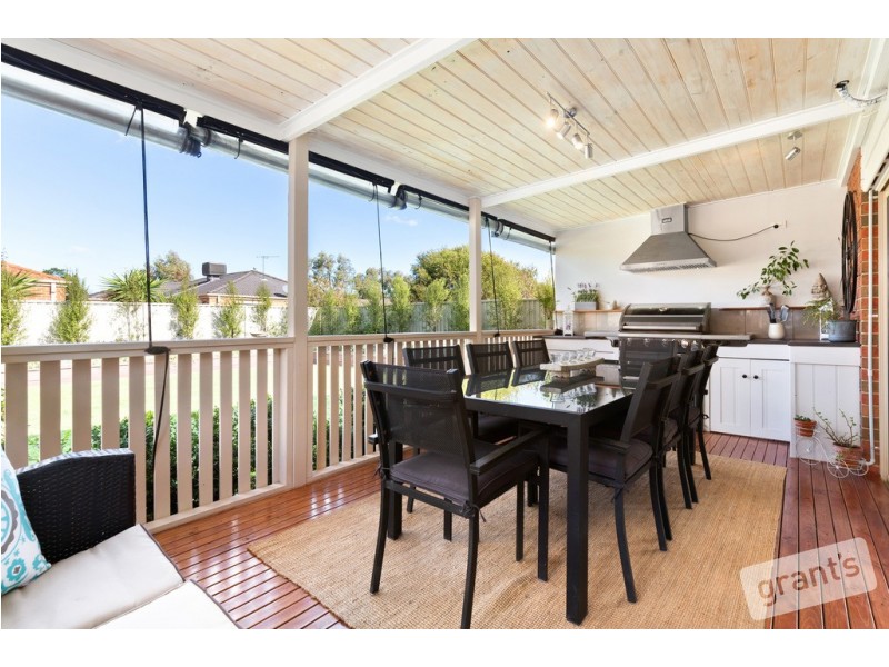 5 Avoca Place, Pakenham VIC 3810