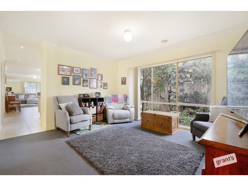 43 Spring Circuit, Pakenham VIC 3810