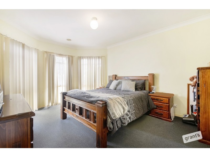 43 Spring Circuit, Pakenham VIC 3810