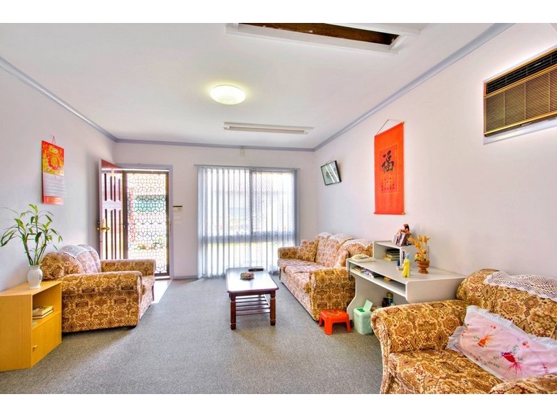 2/49 Paterson Road, Springvale South VIC 3172