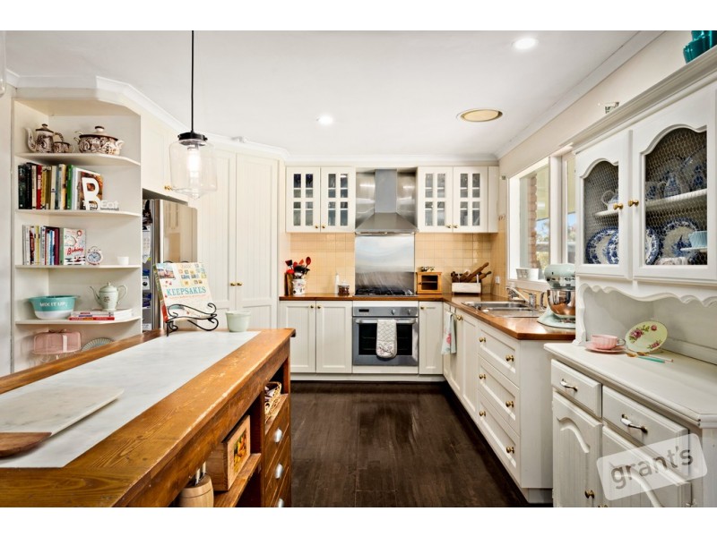 9 Cherry Tree Road, Nyora VIC 3987