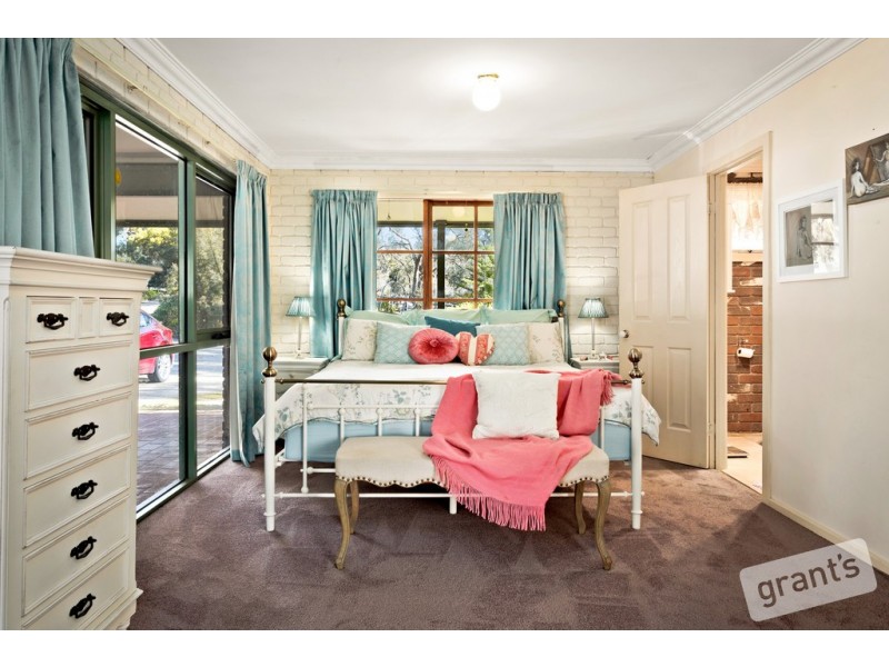 9 Cherry Tree Road, Nyora VIC 3987