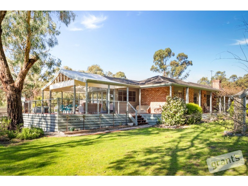 9 Cherry Tree Road, Nyora VIC 3987